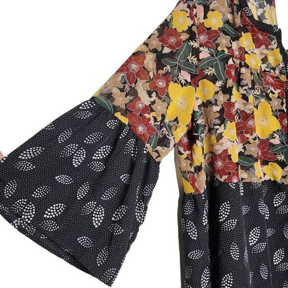 Suzanne Betro Floral Boho Tunic Bell Sleeves Blouse Top Size 1X - Picture 4 of 9